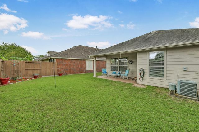 2310 Messina Drive, Pearland, TX 77581