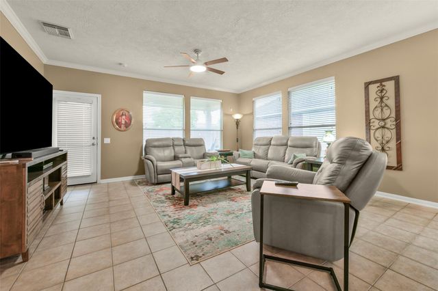 2310 Messina Drive, Pearland, TX 77581
