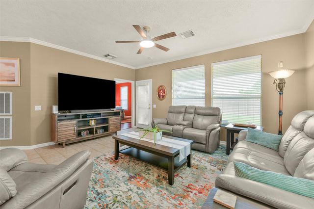 2310 Messina Drive, Pearland, TX 77581