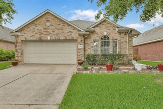 2310 Messina Drive, Pearland, TX 77581