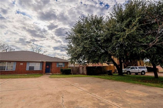 1802 Treehouse Trail A, College Station, TX 77845