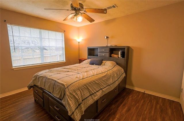 1802 Treehouse Trail A, College Station, TX 77845