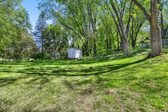 5820 131st Street W, Apple Valley, MN 55124