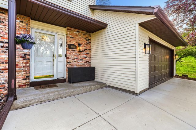 5820 131st Street W, Apple Valley, MN 55124