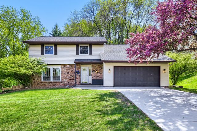 5820 131st Street W, Apple Valley, MN 55124