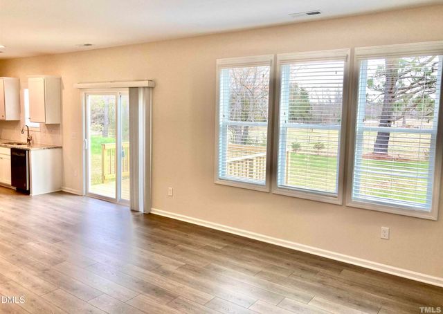 22 Davinci Drive, Zebulon, NC 27597