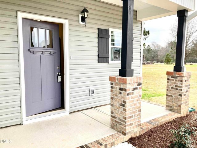 22 Davinci Drive, Zebulon, NC 27597