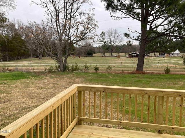 22 Davinci Drive, Zebulon, NC 27597