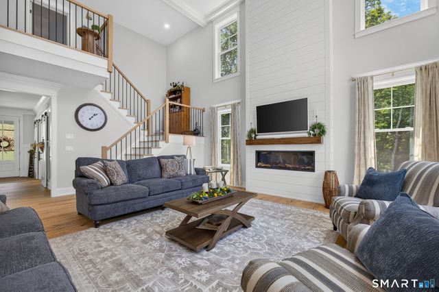 62 Nautilus Way, Stonington, CT 06378
