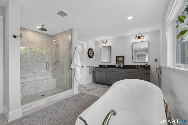62 Nautilus Way, Stonington, CT 06378