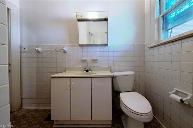 3004 N Patterson Avenue, Winston-salem, NC 27105