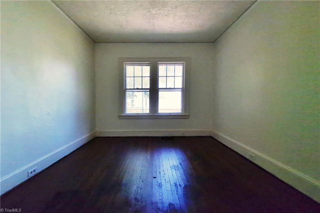 3004 N Patterson Avenue, Winston-salem, NC 27105