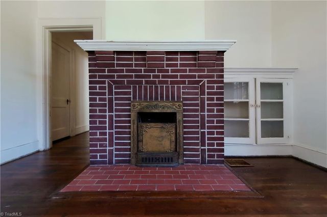 3004 N Patterson Avenue, Winston-salem, NC 27105
