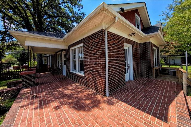3004 N Patterson Avenue, Winston-salem, NC 27105