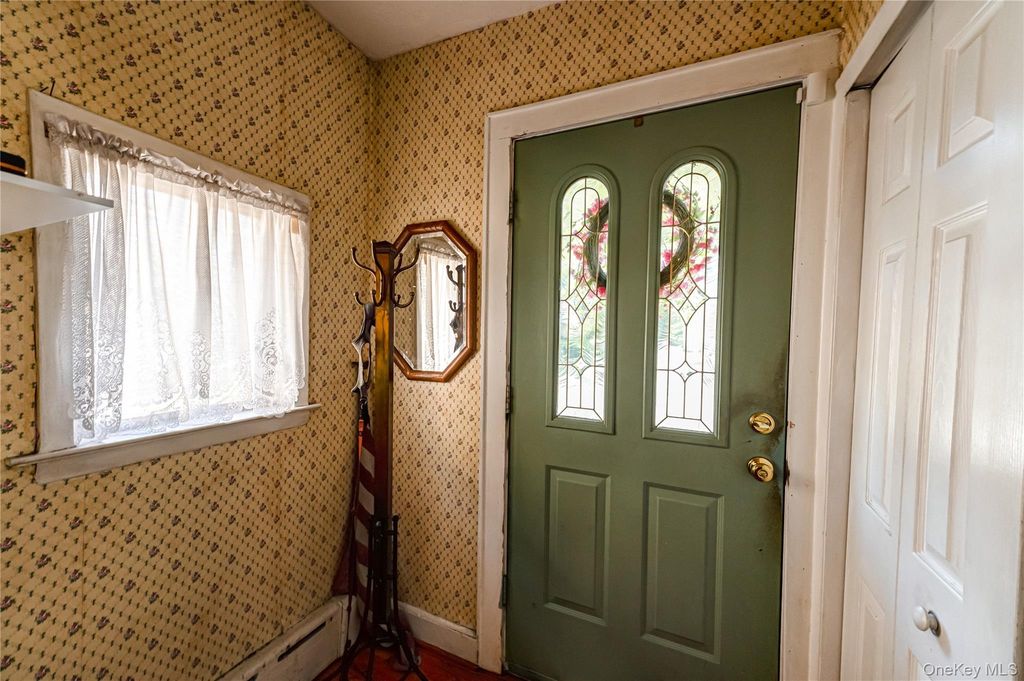 533 Marcellus Road, Williston Park, NY 11596 — photo 4