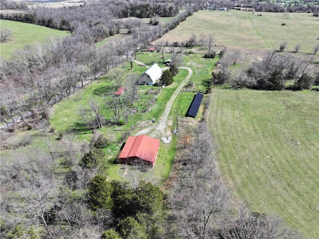 751 Bunch Springs Road, Berryville, AR 72616