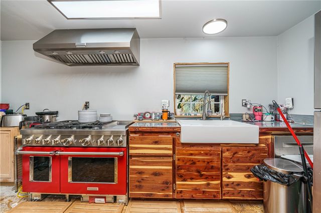 751 Bunch Springs Road, Berryville, AR 72616