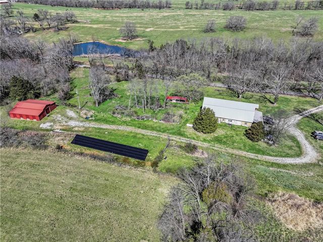 751 Bunch Springs Road, Berryville, AR 72616