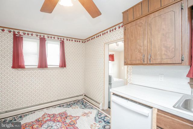 2414 HAMILTON AVE, Hamilton, NJ 08619