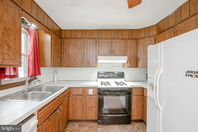 2414 HAMILTON AVE, Hamilton, NJ 08619