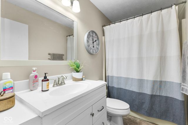 4 Westview Place, Bargersville, IN 46106