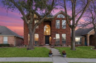 18212 Muir Circle, Dallas, TX 75287