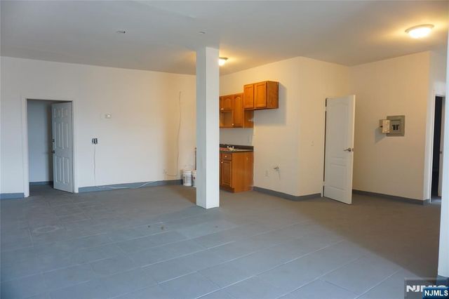 699-701 Frelinghuysen Avenue, Newark, NJ 07114
