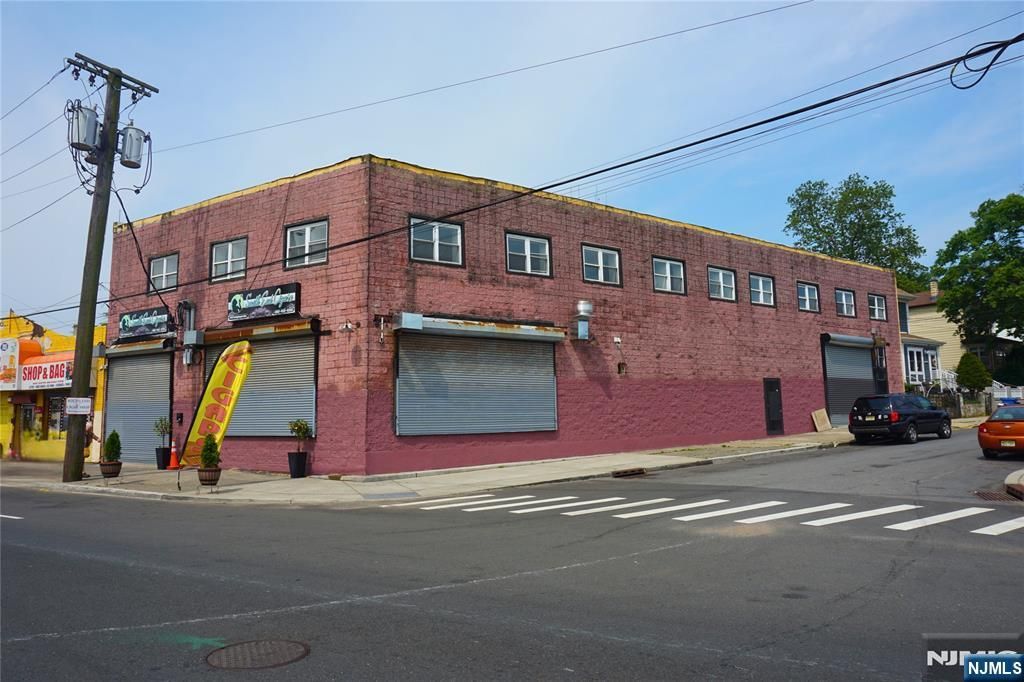 699-701 Frelinghuysen Avenue, Newark, NJ 07114