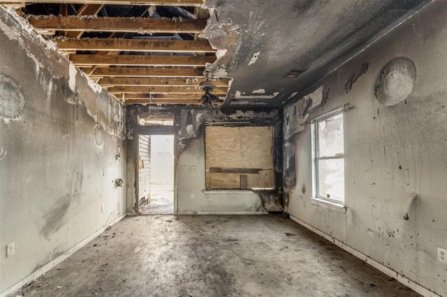 301 Albert Street, La Marque, TX 77568