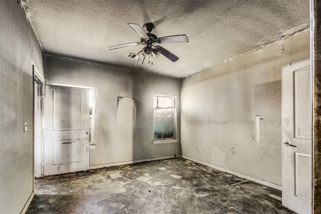 301 Albert Street, La Marque, TX 77568