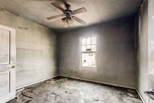 301 Albert Street, La Marque, TX 77568