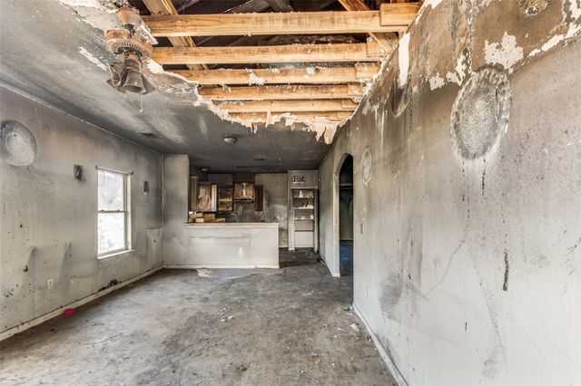 301 Albert Street, La Marque, TX 77568