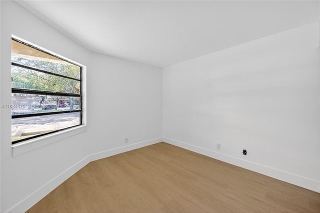 4198 Lakeside Drive 4198, Tamarac, FL 33319