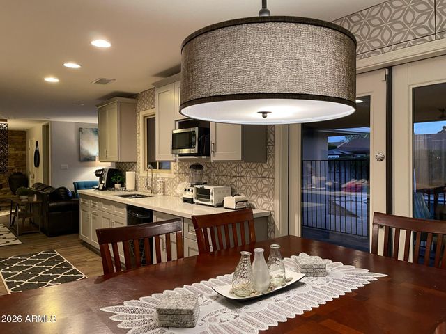 1053 E ALAMEDA Drive, Tempe, AZ 85282