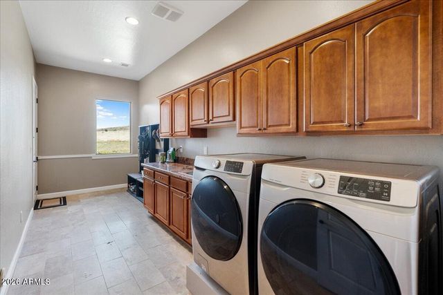 10687 E CLAIRE RIDGE Circle, Prescott Valley, AZ 86315