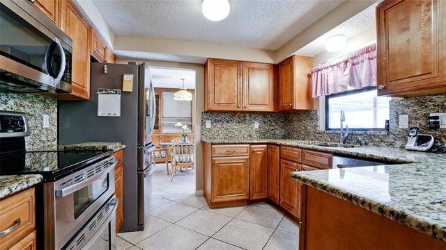 3506 65TH STREET W, Bradenton, FL 34209