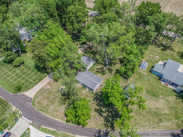 32205 James Street, Colon, MI 49040