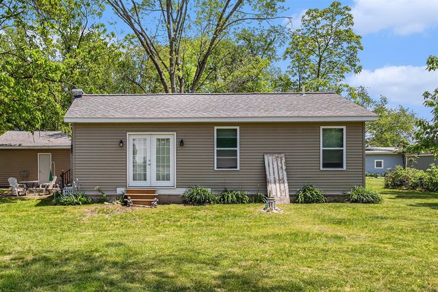 32205 James Street, Colon, MI 49040