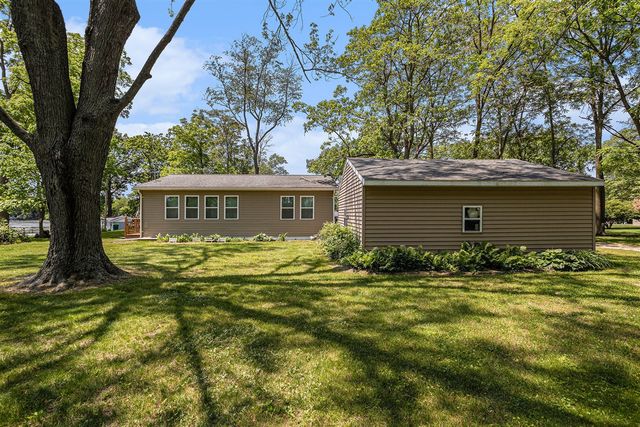 32205 James Street, Colon, MI 49040