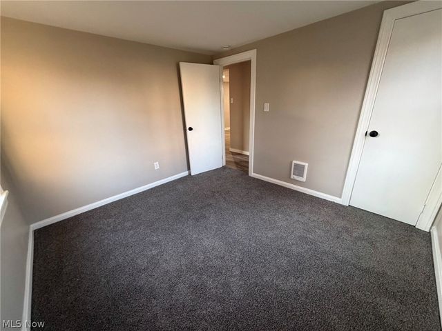 4055 Center Road, Poland, OH 44514