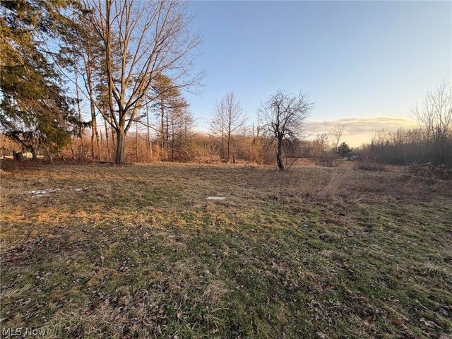 4055 Center Road, Poland, OH 44514