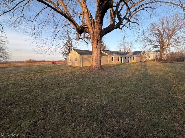 4055 Center Road, Poland, OH 44514