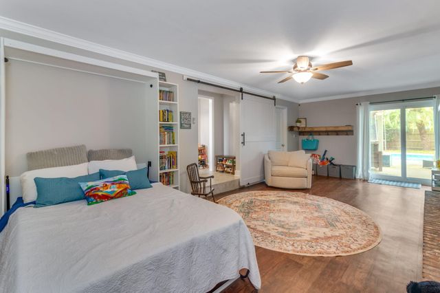 621 Sea Oats Drive, Destin, FL 32541