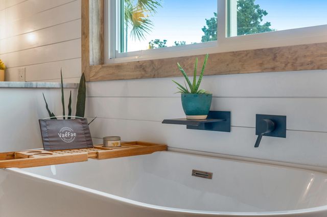 621 Sea Oats Drive, Destin, FL 32541