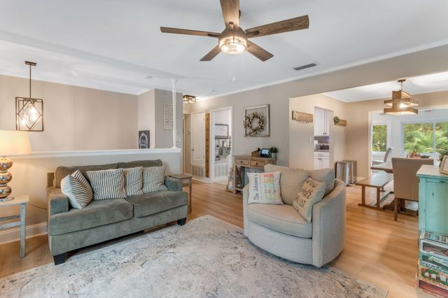 621 Sea Oats Drive, Destin, FL 32541