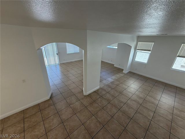 549 Halloran Springs Road, Las Vegas, NV 89148