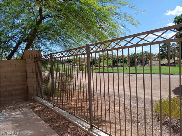 549 Halloran Springs Road, Las Vegas, NV 89148