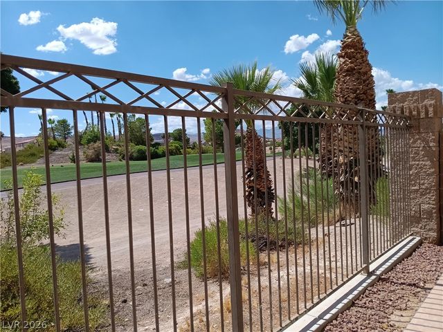 549 Halloran Springs Road, Las Vegas, NV 89148