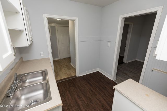 865 BRANDYWINE Street, Jacksonville, FL 32208