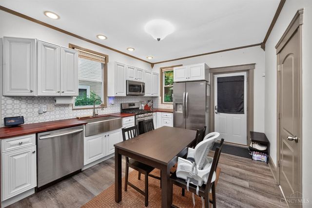 3855 North Bend Road, Cheviot, OH 45211